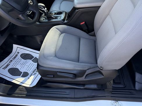 Used 2022 Chevrolet Colorado W/T image 4