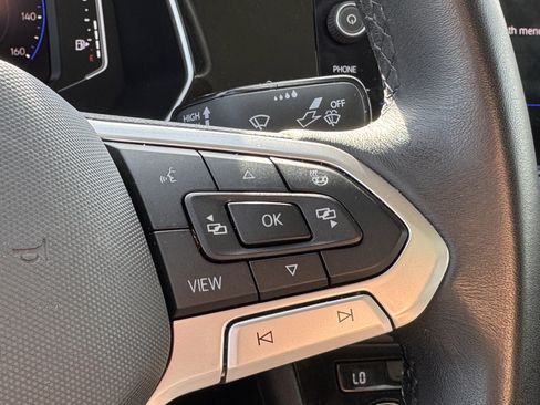 Used 2024 Volkswagen Jetta SEL image 7