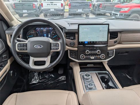 Used 2023 Ford Expedition Max Limited AWD/4WD image 21