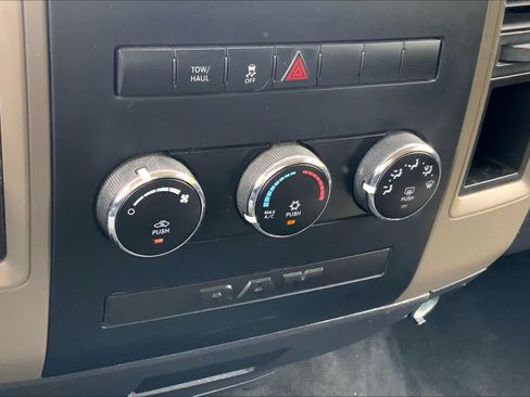 Used 2011 RAM 1500 ST w/ ST Popular Equipment Group AWD/4WD image 28