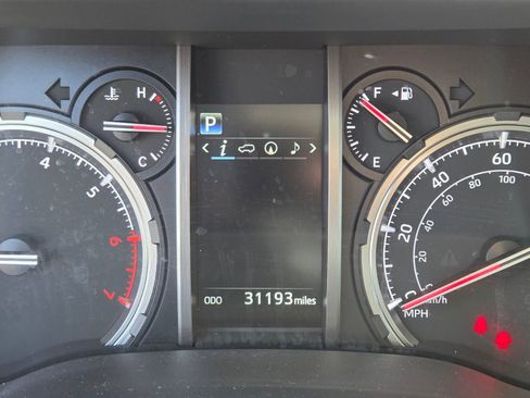 Used 2024 Toyota 4Runner TRD Off-Road Premium w/ Moonroof Package AWD/4WD image 18
