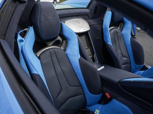 Used 2021 Chevrolet Corvette Stingray Premium Conv w/ Z51 Performance Package RWD image 39