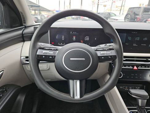 Used 2025 Hyundai Tucson SEL FWD image 23