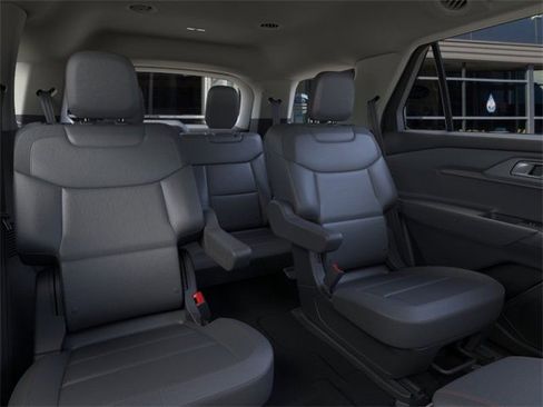 New 2025 Ford Explorer Active w/ Active Comfort Package image 11