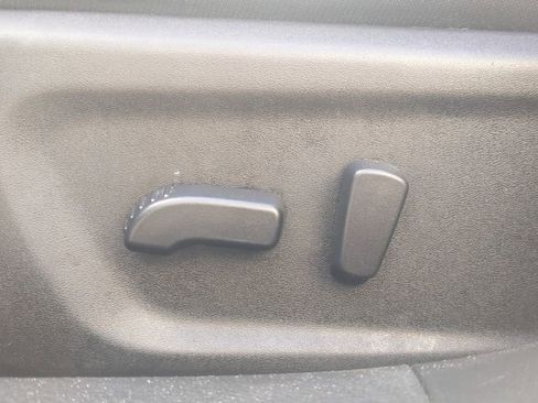 Used 2025 Nissan Altima 2.5 SV image 17