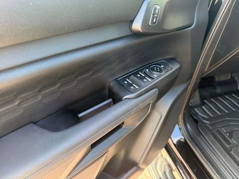 Used 2024 Ford Ranger XL image 9