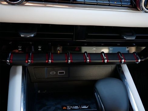 Used 2024 GMC Canyon AT4X image 24