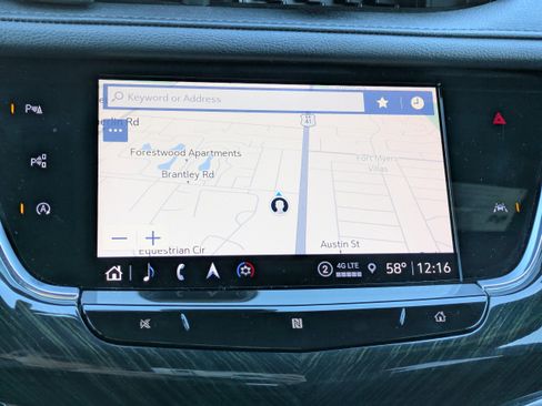 Used 2021 Cadillac XT6 Premium Luxury image 27