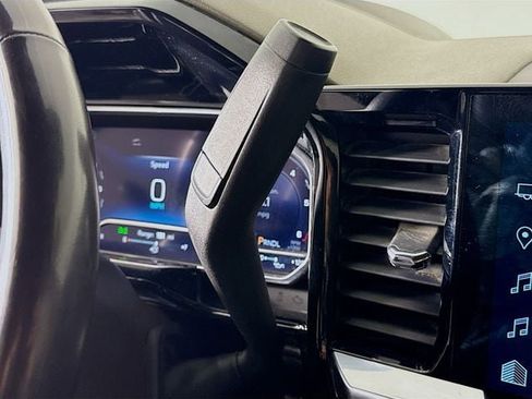 Used 2024 Chevrolet Silverado 2500 LTZ w/ LTZ Convenience Package image 20