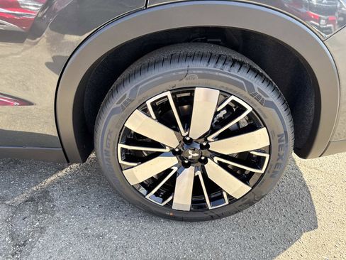 New 2025 Mitsubishi Outlander SE image 7