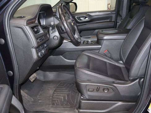 Used 2022 Chevrolet Suburban LT w/ Luxury Package AWD/4WD image 11