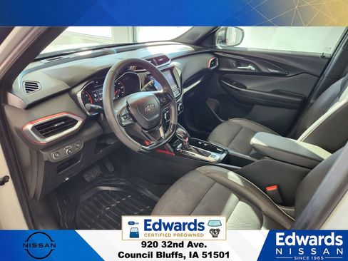 Used 2023 Chevrolet TrailBlazer RS w/ Sun and Liftgate Package FWD image 21