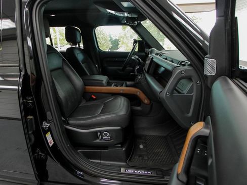 Used 2023 Land Rover Defender 130 X AWD/4WD image 13
