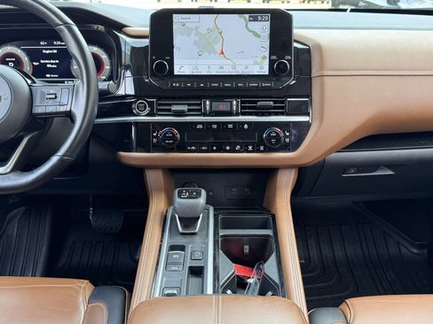 Used 2022 Nissan Pathfinder Platinum w/ Cargo Package image 5