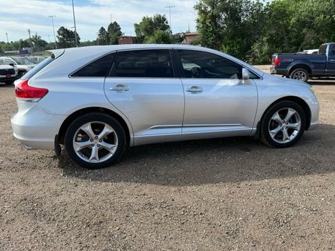 Used 2011 Toyota Venza AWD w/ Comfort Pkg image 7