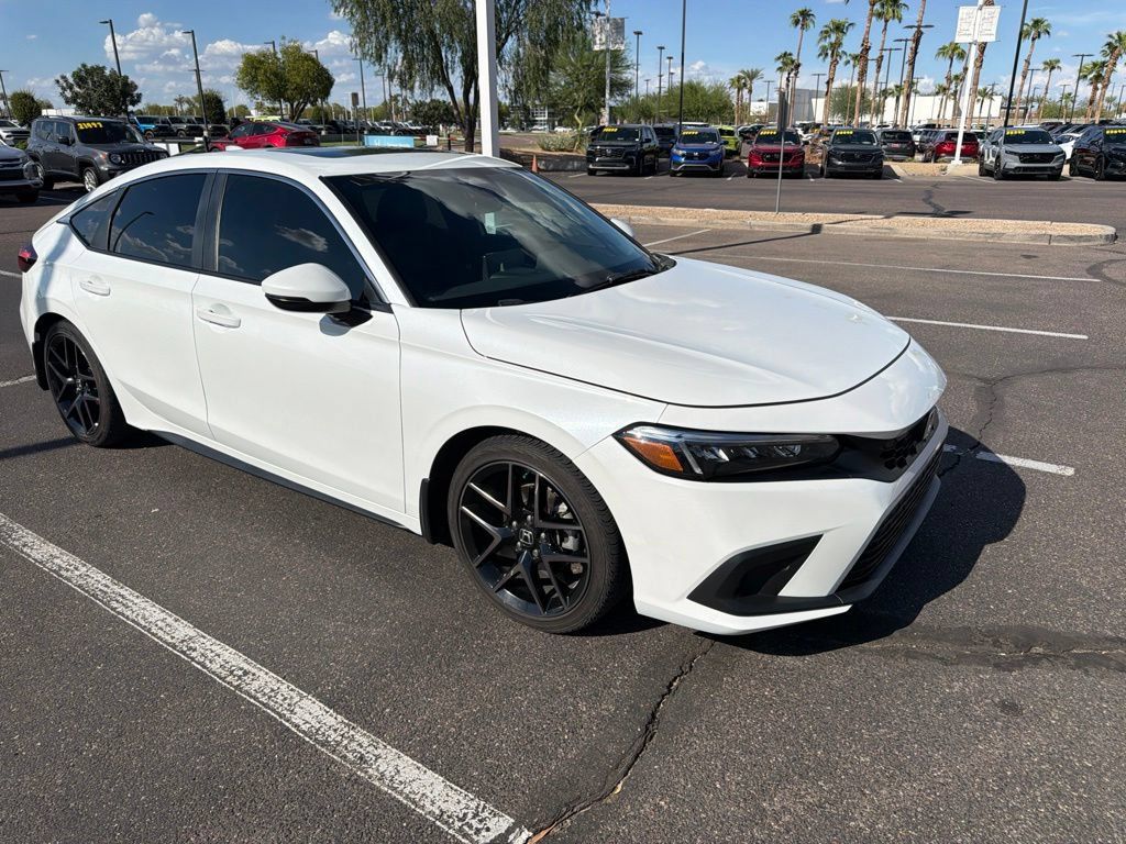 Used 2024 Honda Civic Sport Touring image 3