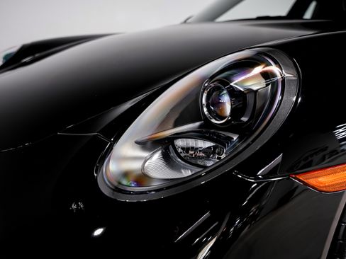 Used 2015 Porsche 911 Carrera GTS RWD image 33