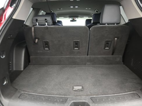 Used 2019 Buick Enclave Essence AWD/4WD image 17