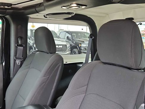Used 2021 Jeep Wrangler Sport image 18