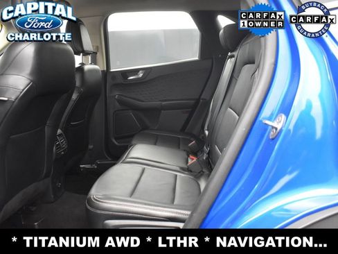 Used 2020 Ford Escape Titanium image 10