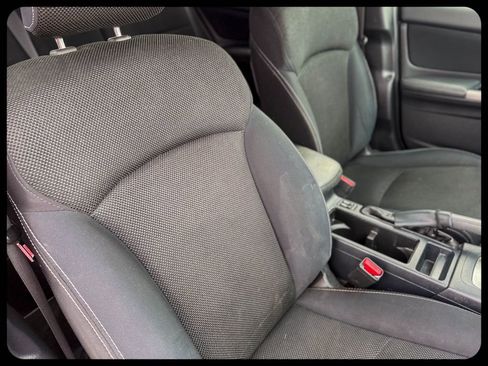 Used 2015 Subaru Crosstrek 2.0i Premium image 10