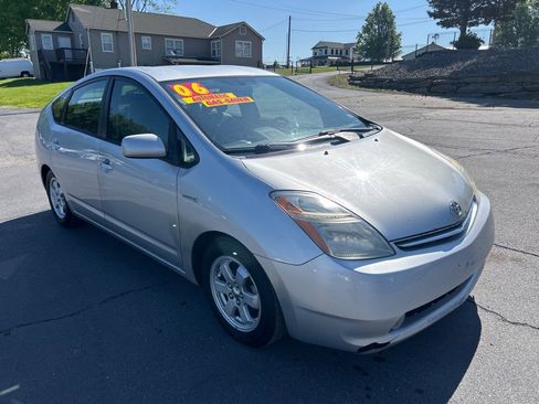 Used 2006 Toyota Prius FWD image 4