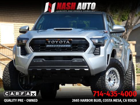 Used 2025 Toyota Tacoma TRD Sport RWD image 5