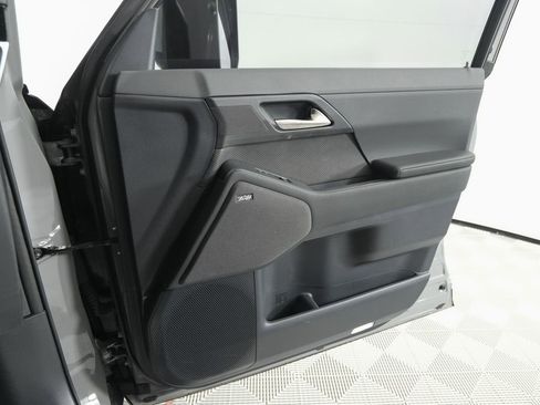 Certified 2024 Lexus GX 550 550 Luxury 4D Sport Utility w/ Accessory Package (2T) image 22