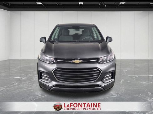 Certified 2019 Chevrolet Trax LS w/ Tint and Cruise Package image 3