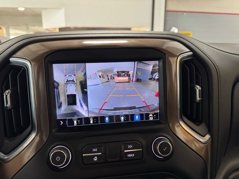Used 2021 Chevrolet Silverado 2500 High Country w/ Z71 Off-Road Package AWD/4WD image 26