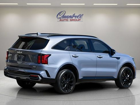 Used 2023 Kia Sorento SX AWD/4WD image 4