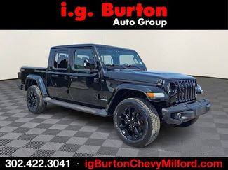 Used 2023 Jeep Gladiator Overland AWD/4WD video 1