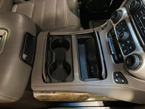 Used 2017 GMC Yukon XL Denali w/ Open Road Package image 5