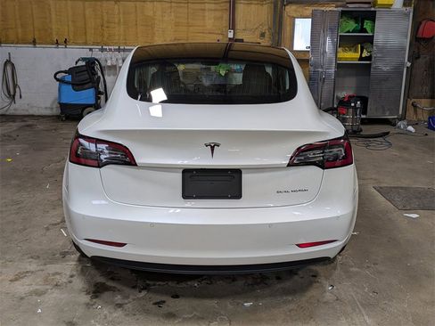 Used 2019 Tesla Model 3 Long Range image 4