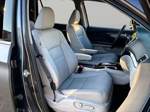 Used 2020 Honda Pilot Elite image 9