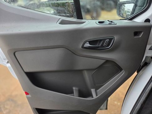 Used 2022 Ford Transit 350 XLT RWD image 25