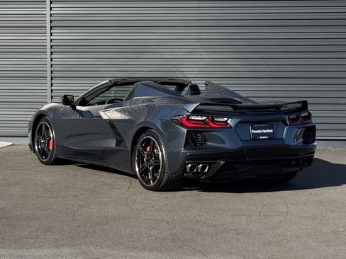 Used 2021 Chevrolet Corvette Stingray Premium Conv w/ Z51 Performance Package image 3