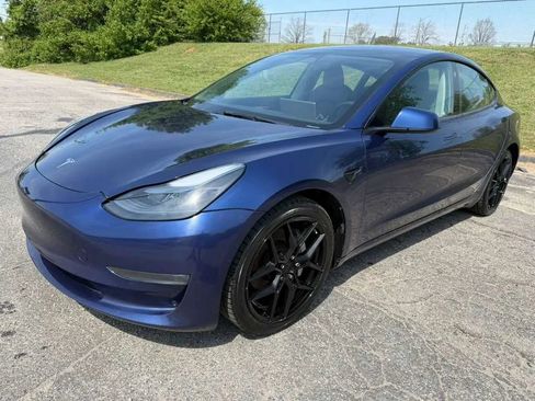 Used 2022 Tesla Model 3 RWD image 1