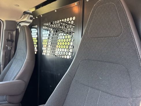 Used 2024 Chevrolet Express 2500 w/ Driver Convenience Package RWD image 10