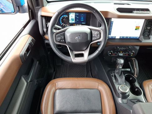 Used 2024 Ford Bronco Outer Banks image 12