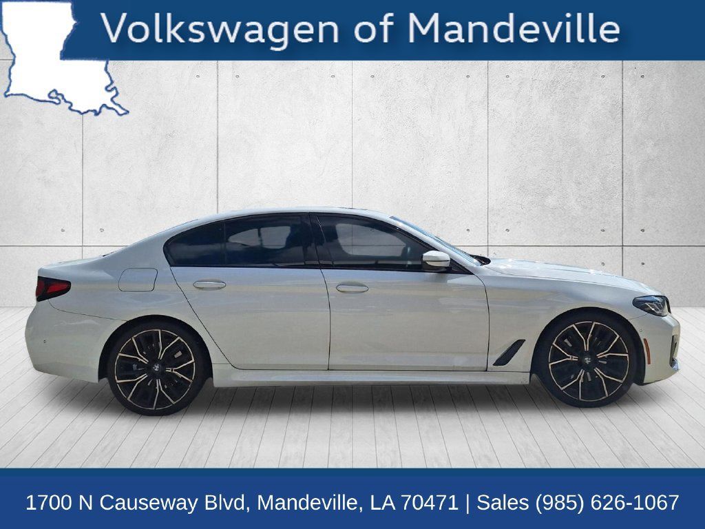 Used 2021 BMW 530i w/ M Sport Package RWD image 4