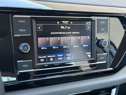 Used 2022 Volkswagen Taos S image 21