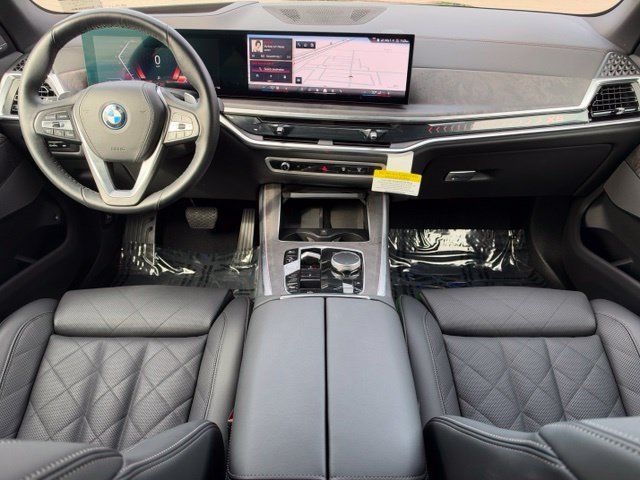 Used 2026 BMW X5 xDrive50e AWD/4WD image 18