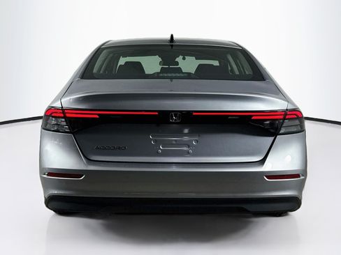 Certified 2025 Honda Accord SE image 30