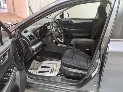 Used 2018 Subaru Outback 2.5i Premium AWD/4WD image 17