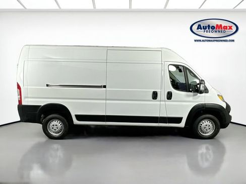 Used 2025 RAM ProMaster 2500 w/ Convenience Group FWD image 9