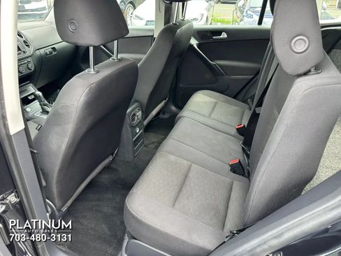 Used 2017 Volkswagen Tiguan Limited w/ Premium Package AWD/4WD image 15