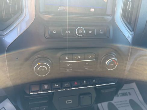 Used 2020 Chevrolet Silverado 2500 W/T w/ WT Convenience Package image 11