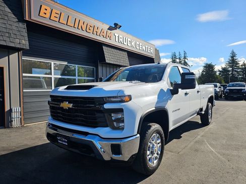 Used 2024 Chevrolet Silverado 3500 W/T AWD/4WD image 1