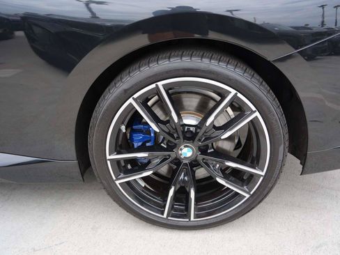 Used 2025 BMW M240i Coupe RWD image 5